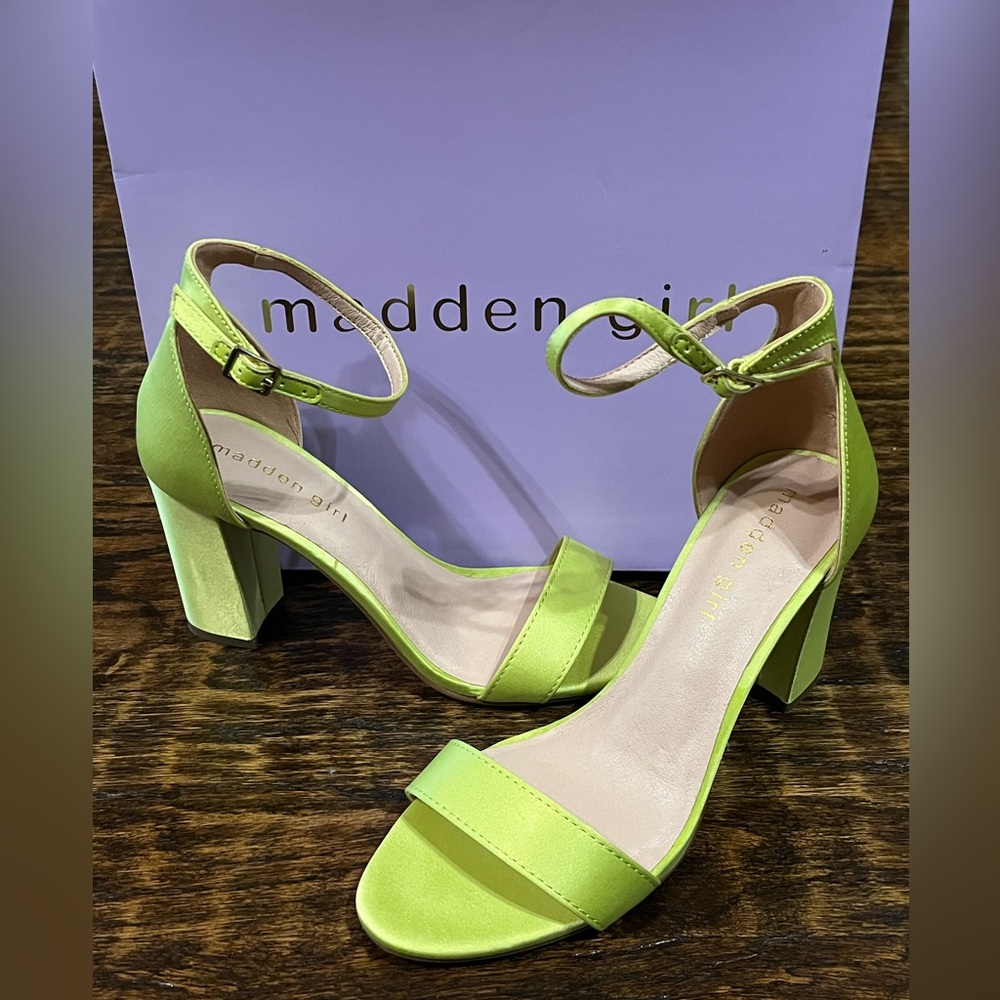Madden Girl Block Heel Open Toe Dress Heels - Picture 2 of 8